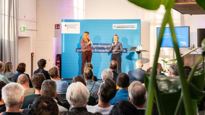 Parlamentarische Staatssekretärin Dr. Franziska Brantner im Rahmen des Bürgerdialogs