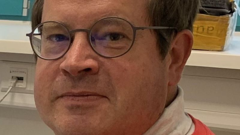 Porträtfoto Dr. Thomas Pernau