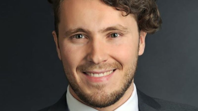Portrait photo of Fabian Jung