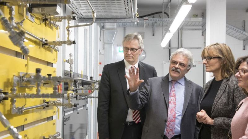 Blick hinter die Kulissen im neuen Testzentrum für Mikrogasturbinen.