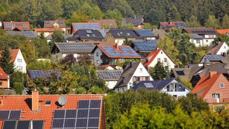 Häuser mit Solaranlagen