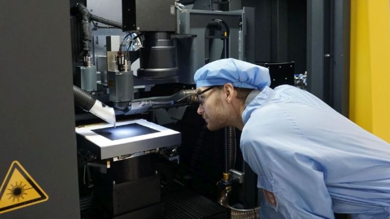 Fully automated roll-to-roll laser transfer and firing system at Fraunhofer ISE.