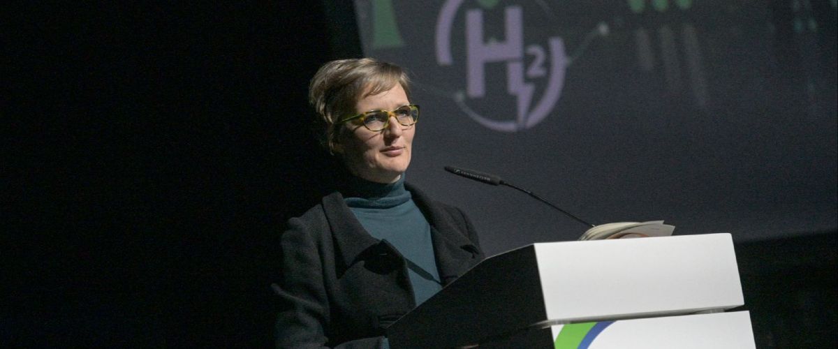 Dr. Franziska Brantner, Parlamentarische Staatssekretärin im Bundesministerium für Wirtschaft und Klimaschutz (BMWK) hielt auf dem Kongress eine Begrüßungsrede.