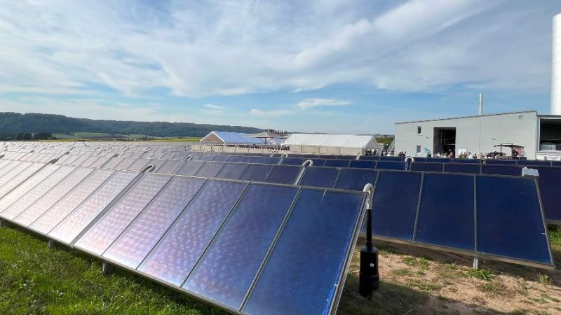 Overview photo of the Bracht solar heating network facilities at the opening ceremony on September 20, 2025.
