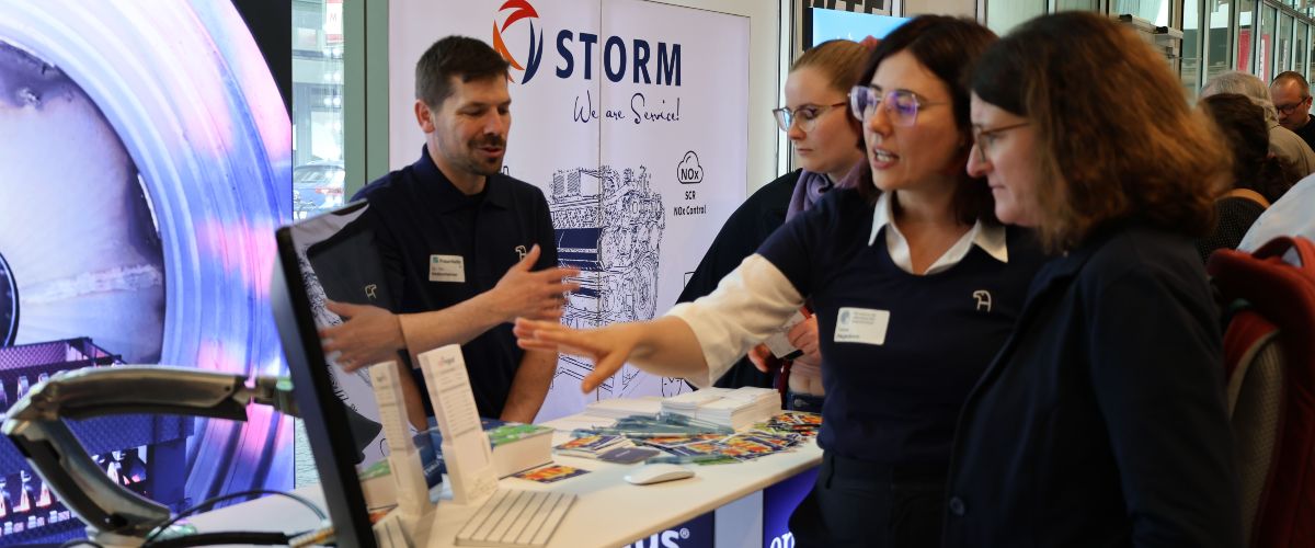 Am EnArgus-Stand konnten Interessierte bei den Berliner Energietagen direkt Feedback mit dem Projektteam teilen und die Beta-Version von EnArgus 3.0 testen.