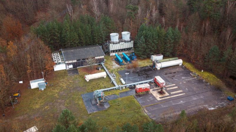 Luftbildaufnahme der GFZ-Geothermieforschungsplattform Groß Schönebeck in der brandenburgischen Schorfheide.