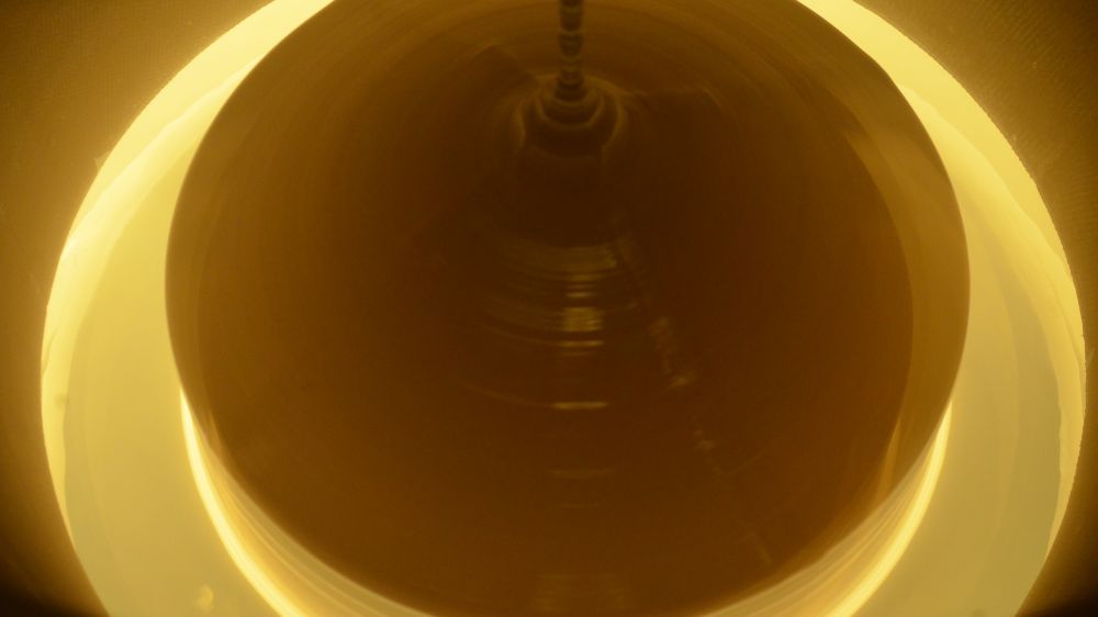 Crystallization of a silicon single crystal from 100 percent recycled silicon.
