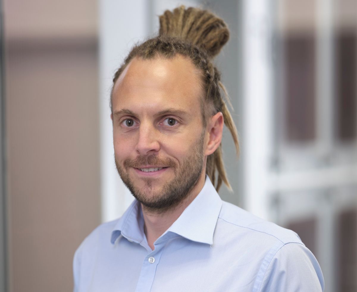 Porträtbild von Dr. Sebastian Meier