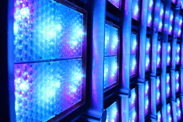 LED-Modulflasher misst die Leistung von Photovoltaik-Modulen.