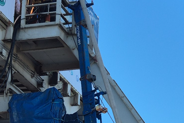 The drill cores were over 100 meters long.