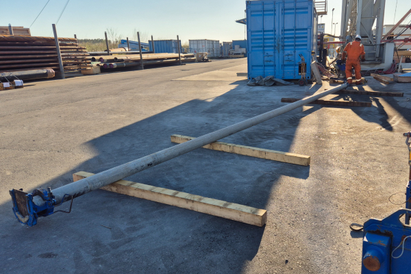 The drill cores were over 100 meters long. 