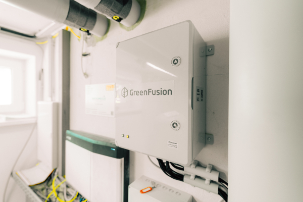 Die GreenBox dient als Gateway im Heizungskeller. Sie stellt eine Verbindung zwischen den Systemen her. 